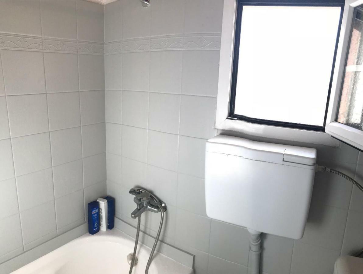 Kanálion Wooden Ceiling Apartment - Close To City Center מראה חיצוני תמונה