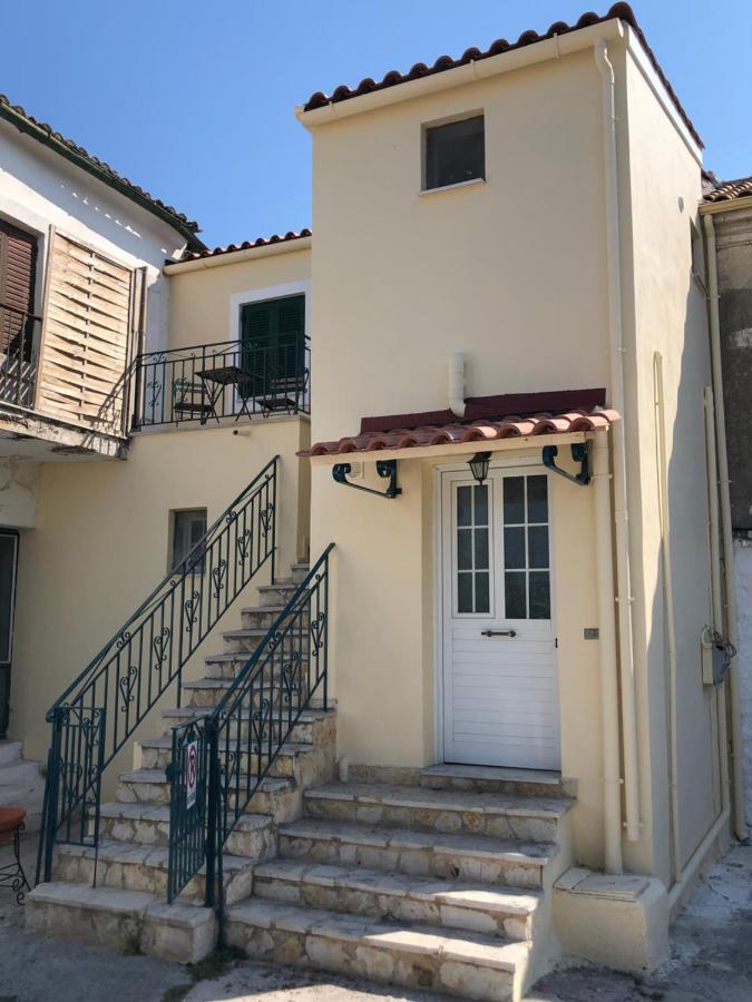 Kanálion Wooden Ceiling Apartment - Close To City Center מראה חיצוני תמונה
